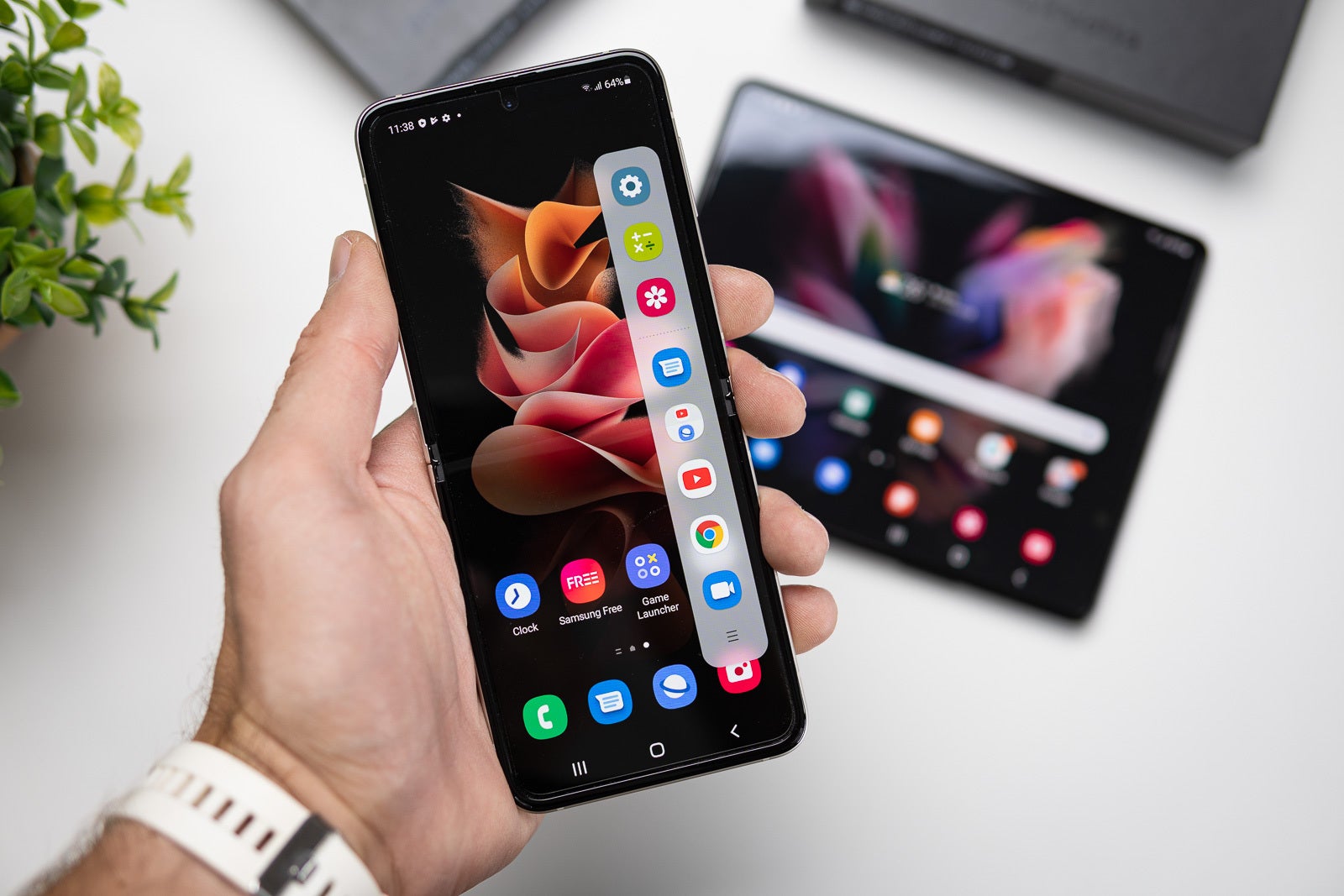 Galaxy Z Fold 3 and Flip 3 pre-orders outperforming both Note 20 and S21 in Samsung's home market