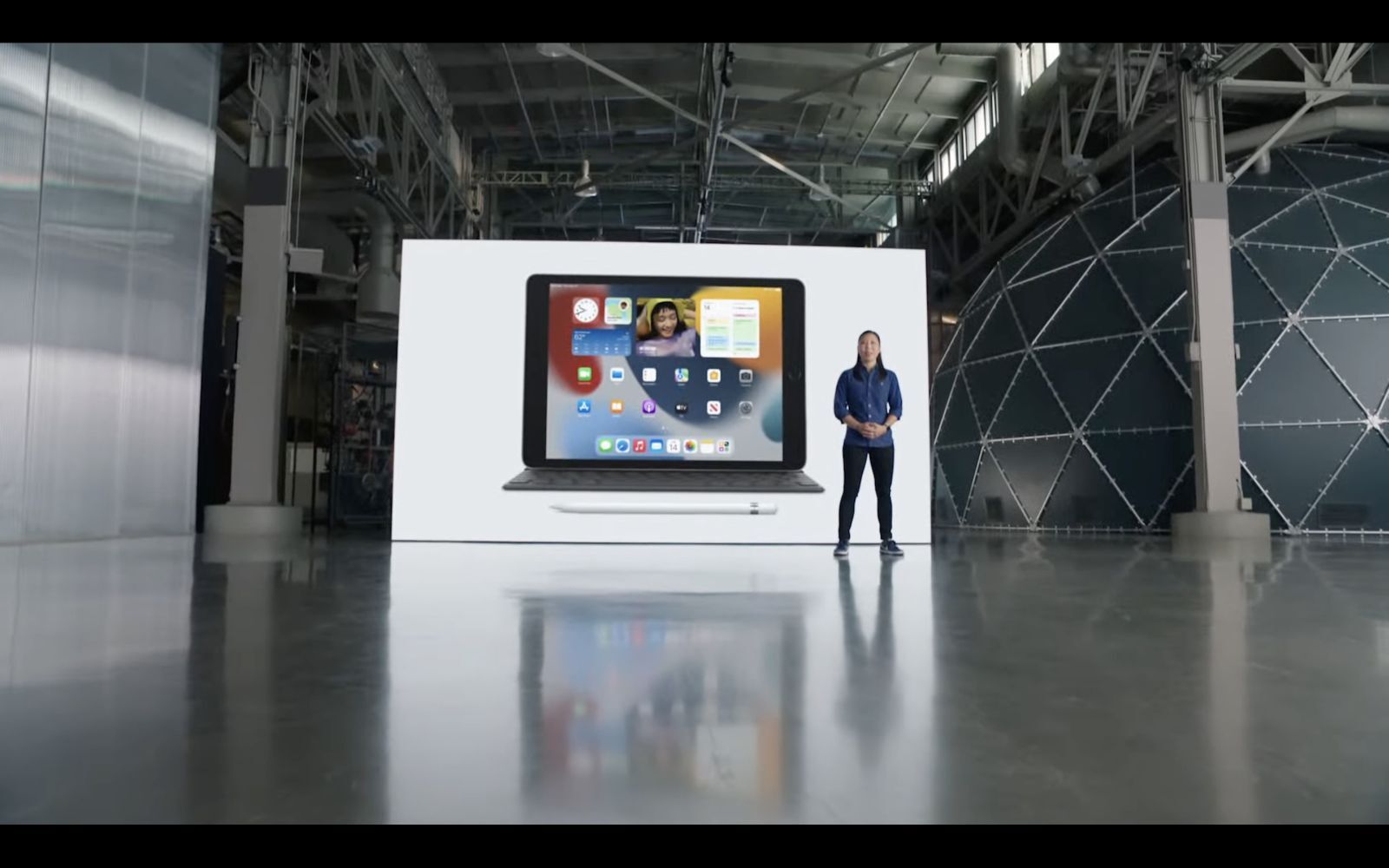 Live! Watch the 2021's Apple Event Full Coverage