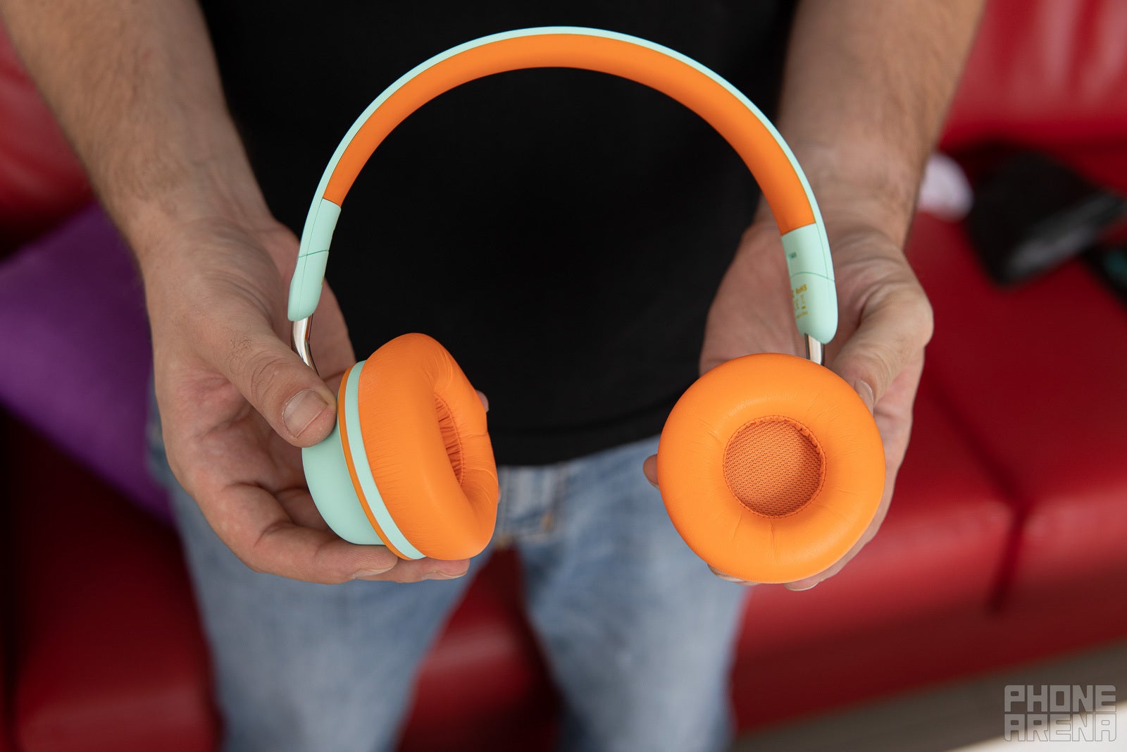 SuperEQ headphones: affordable active noise-cancelation and fresh style