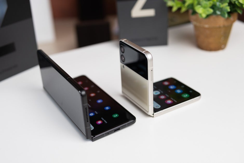 Z Fold 3 and Z Flip 3 might be too popular for the S21 FE's good - Galaxy S21 FE 5G is definitely coming soon, but Samsung's production is not doing well