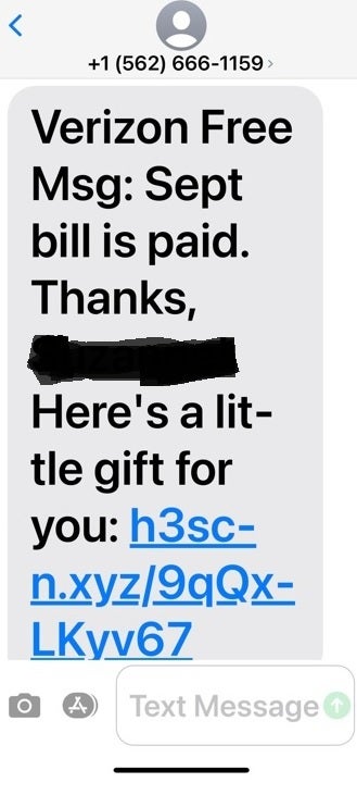 Someone's going phishing using this bogus text to try and gather personal information from Verizon subscribers - Verizon subscribers are the target of a phishing expedition; do not respond to this text message