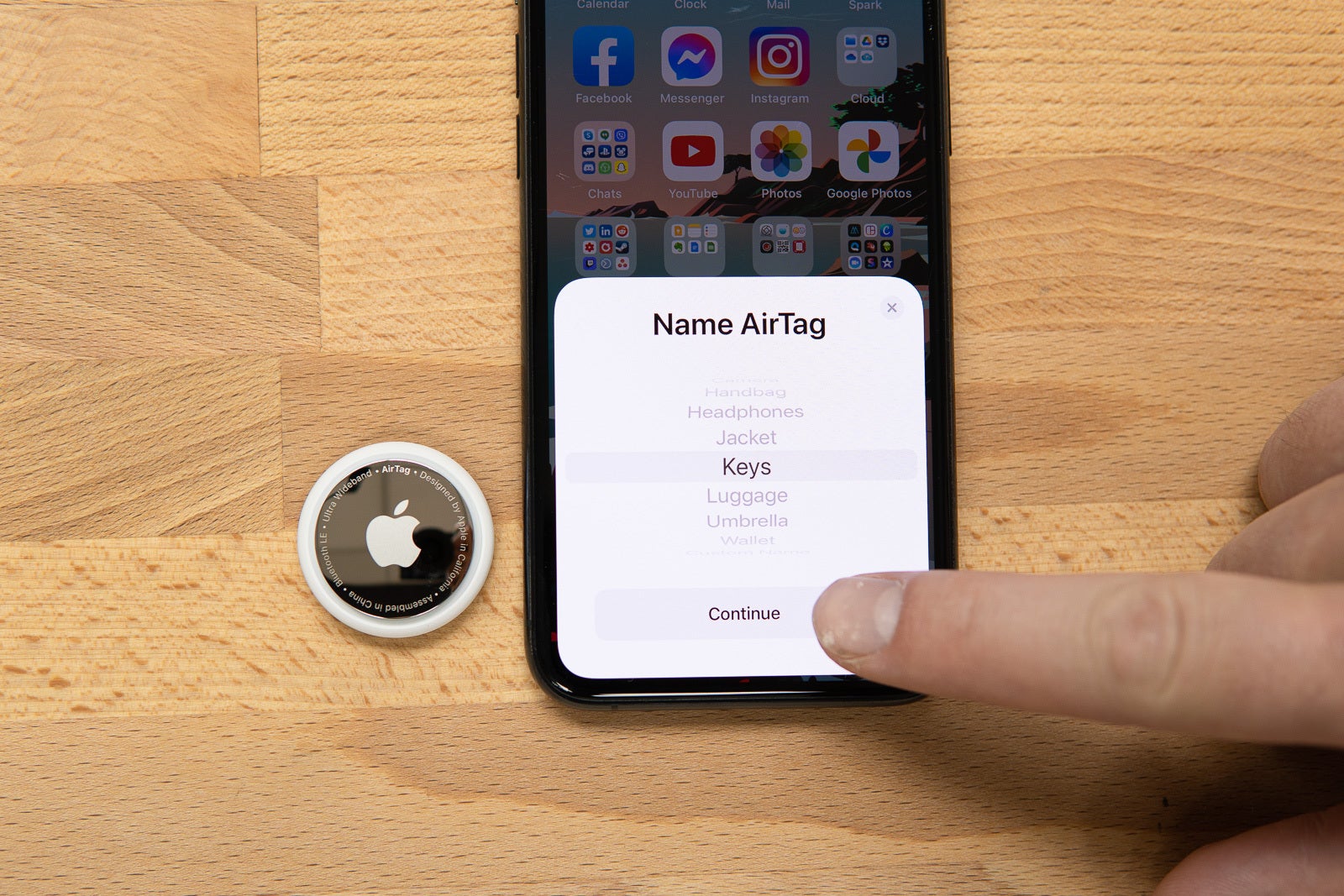 Apple AirTag is easier to get with no shipping delay - Shortages may disrupt the expected record-breaking iPhone 13 and Apple devices sales