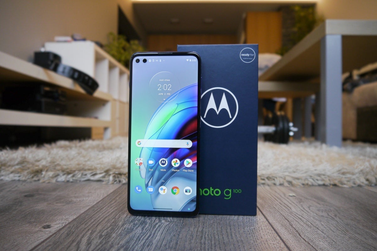 Motorola&#039;s first true 2021 5G flagship will put Samsung to shame with its blazing fast charging