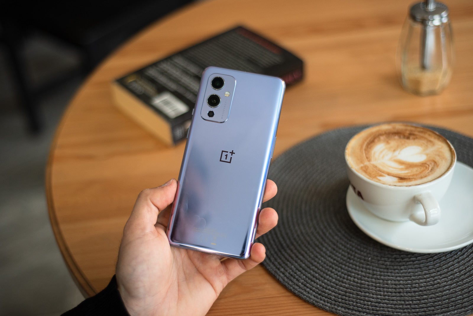 Poll: Which is the best phone material? Poll results are in along with a surprise!