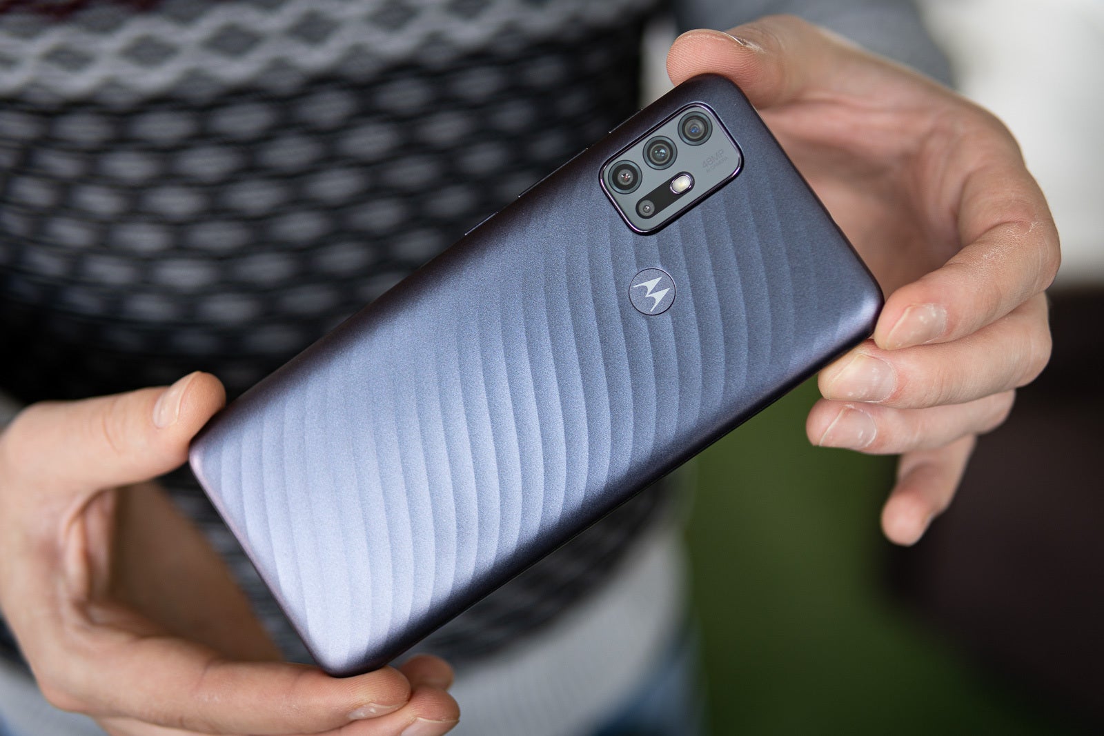 Poll: Which is the best phone material? Poll results are in along with a surprise!