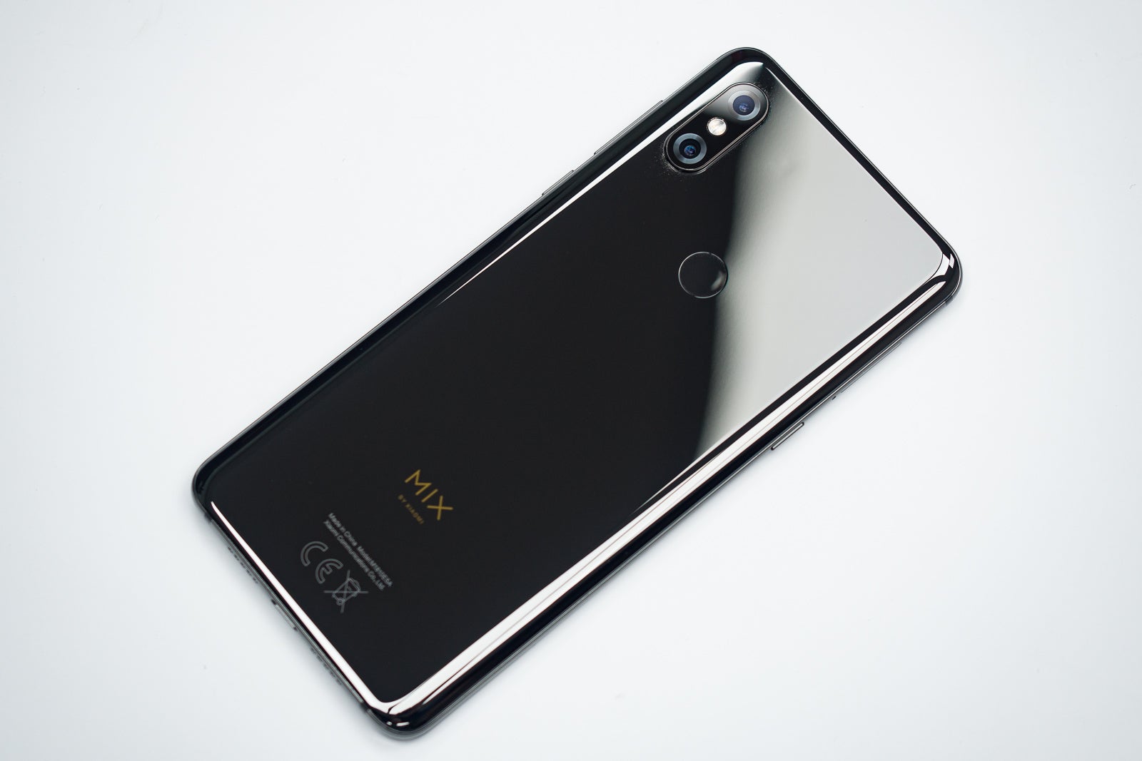 Poll: Which is the best phone material? Poll results are in along with a surprise!