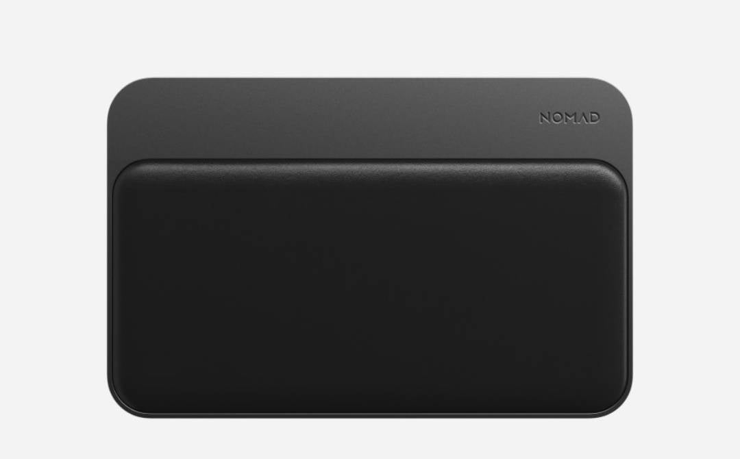 Nomad&#039;s Base Station wireless charger aligns your iPhone using magnets