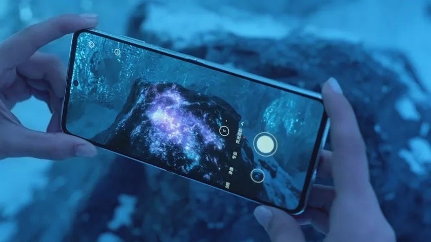 Huawei P50 Pocket launches globally to take down the Galaxy Z Flip 3