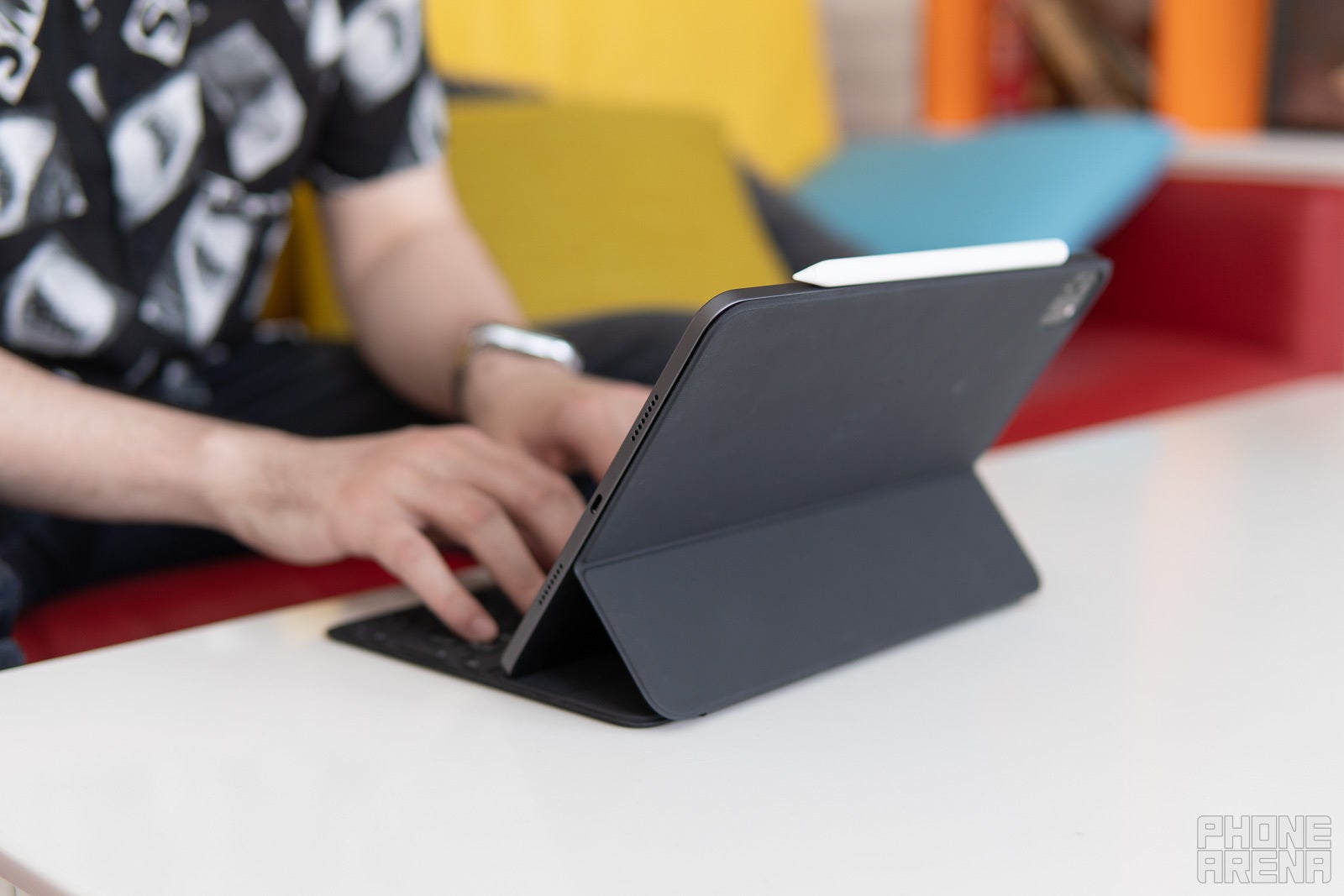 Apple Pencil 2 attaches magnetically and charges wirelessly� - Xiaomi coming after Samsung? Patent shows Mi Mix Fold 2 mixing iPad Pro with Fold style