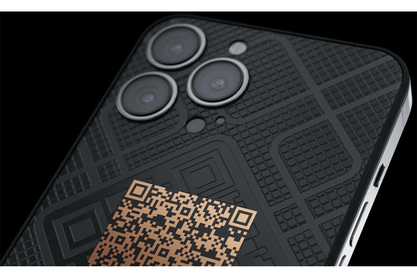 iPhone 13 Pro, Pro Max - BLACK CARD - You can get an iPhone 13 Pro engraved with a gold QR code