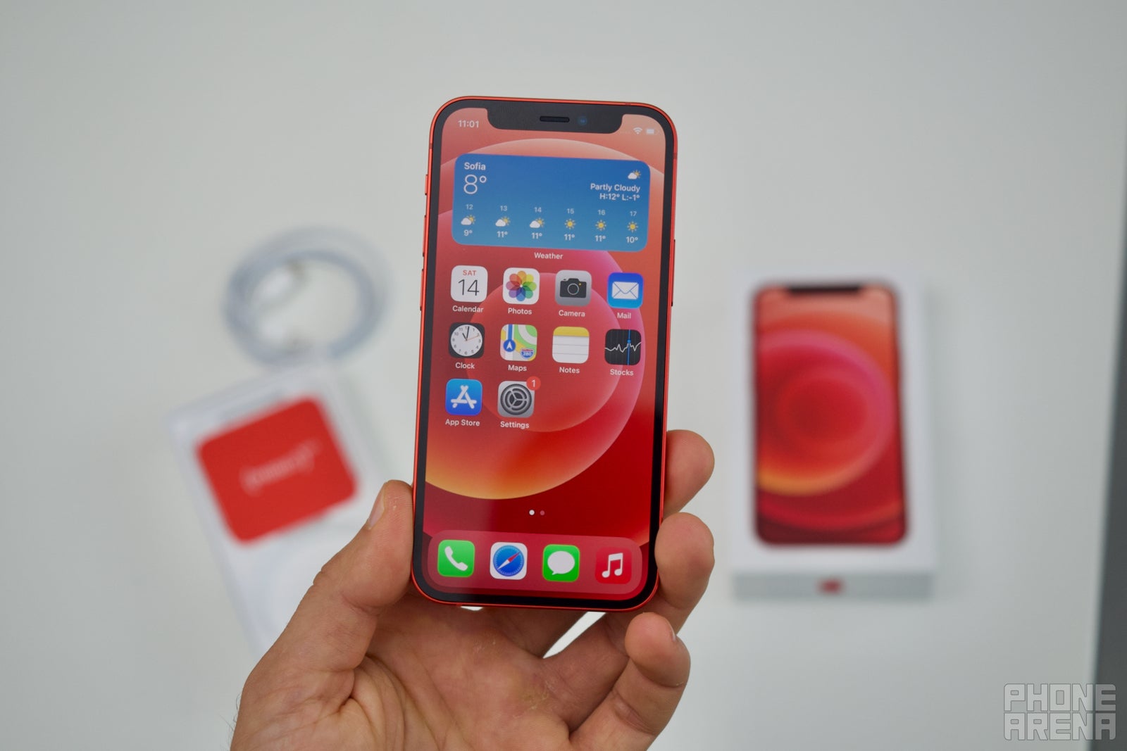 Does the iPhone 12 mini hold up in 2022?