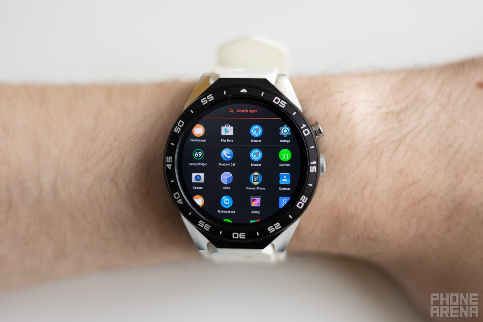 Nothing beats the Galaxy Watch with impressive rival that costs £69