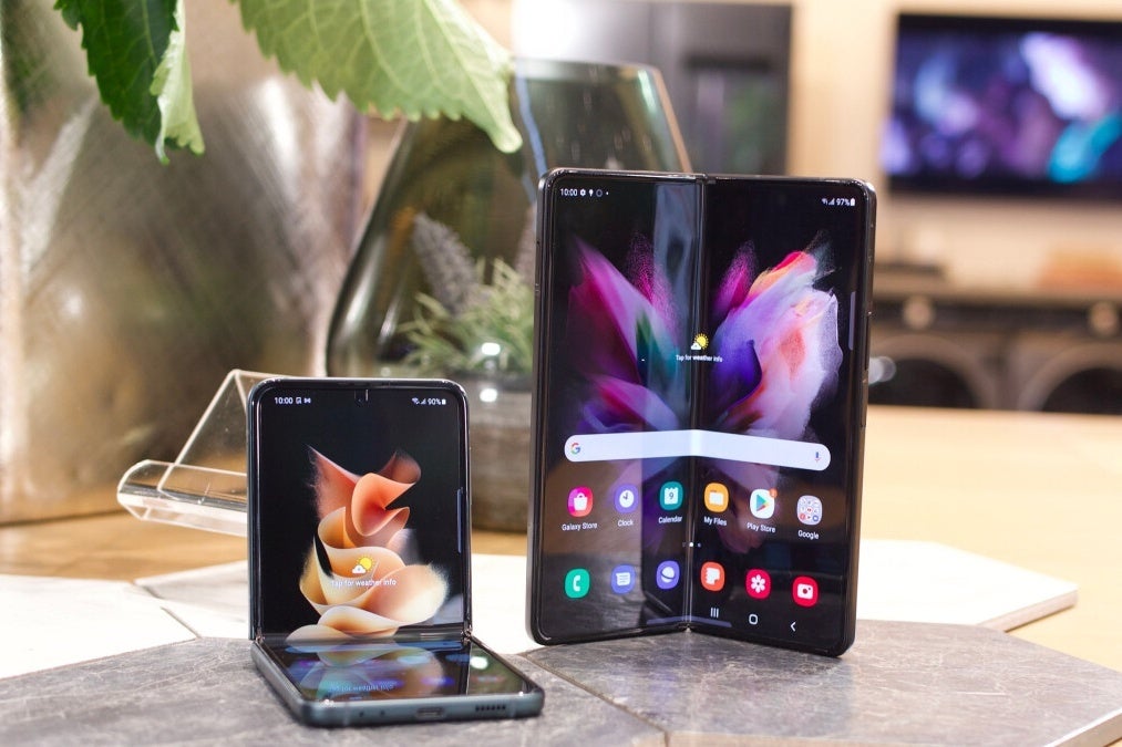 Let&#039;s design the perfect smartphone together!