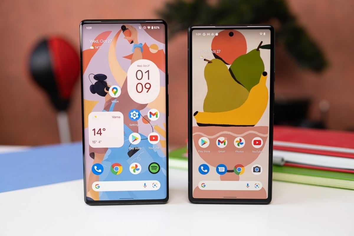 The Pixel 6 and Pixel 6 Pro are no smash hits. - Motorola is absolutely killing it in the US smartphone market, Google not so much