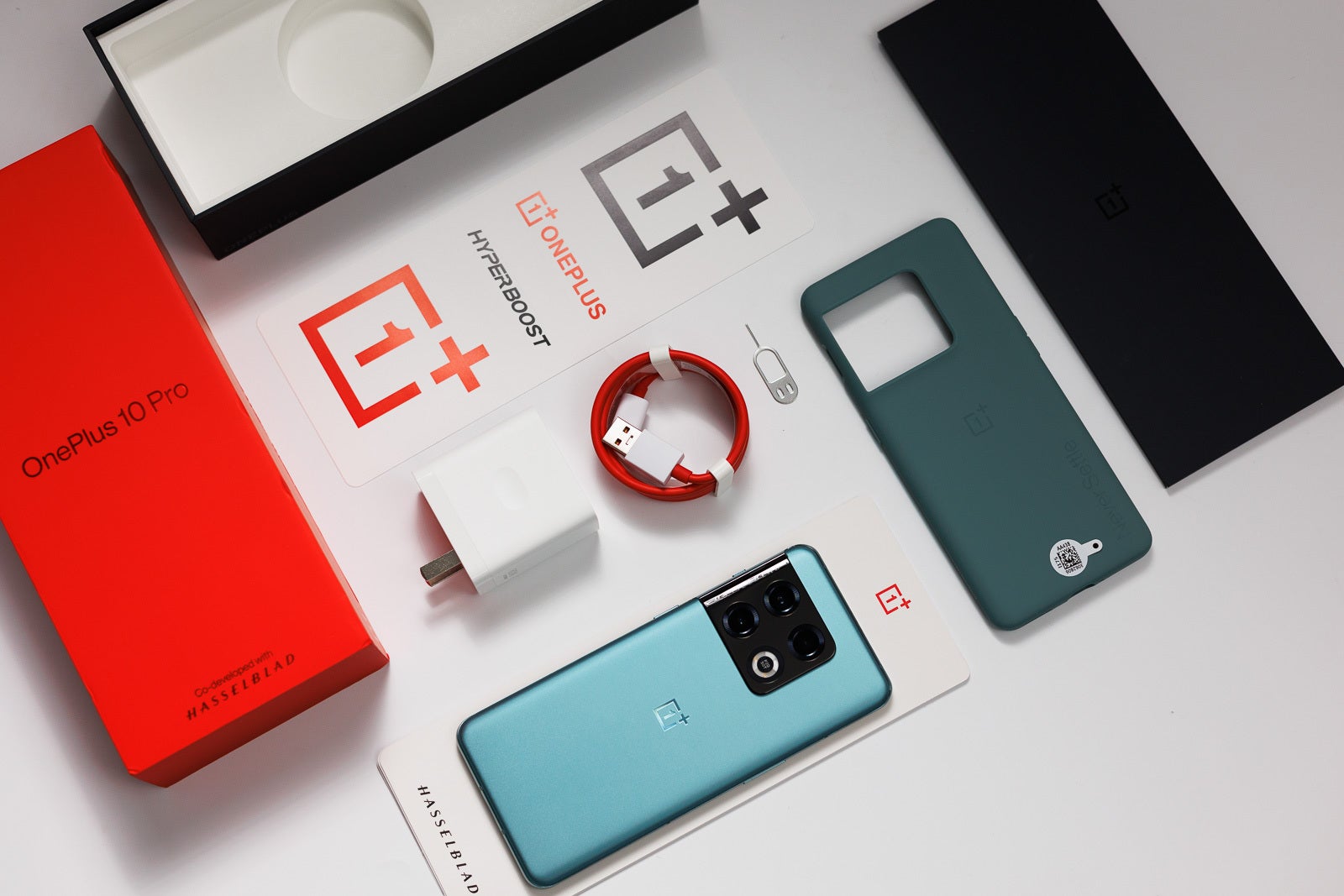 OnePlus 10 Pro: what&#039;s in the box?