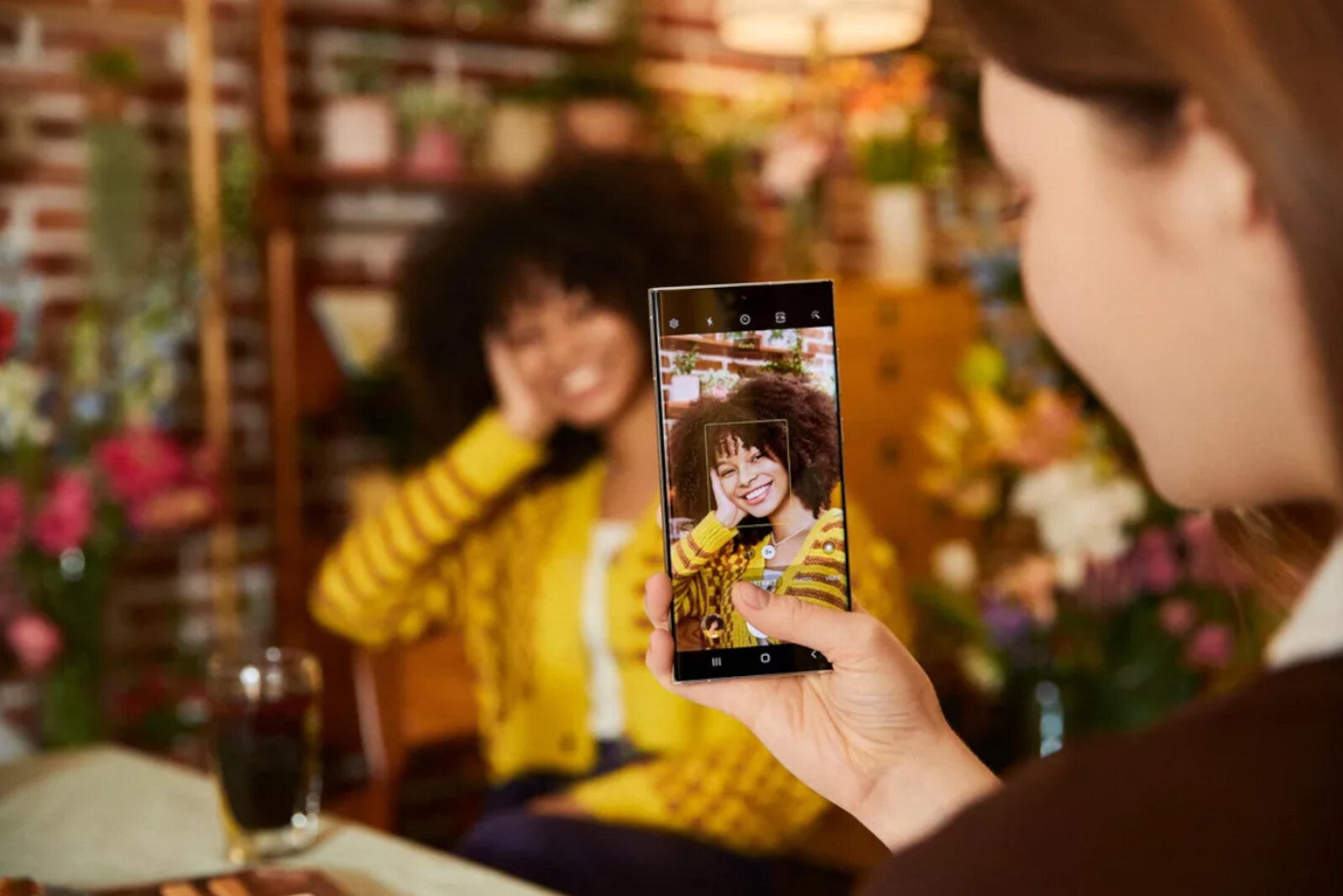 Galaxy S22 Camera - Galaxy S22 collabs with TikTok, Instagram, Snapchat to integrate best camera features