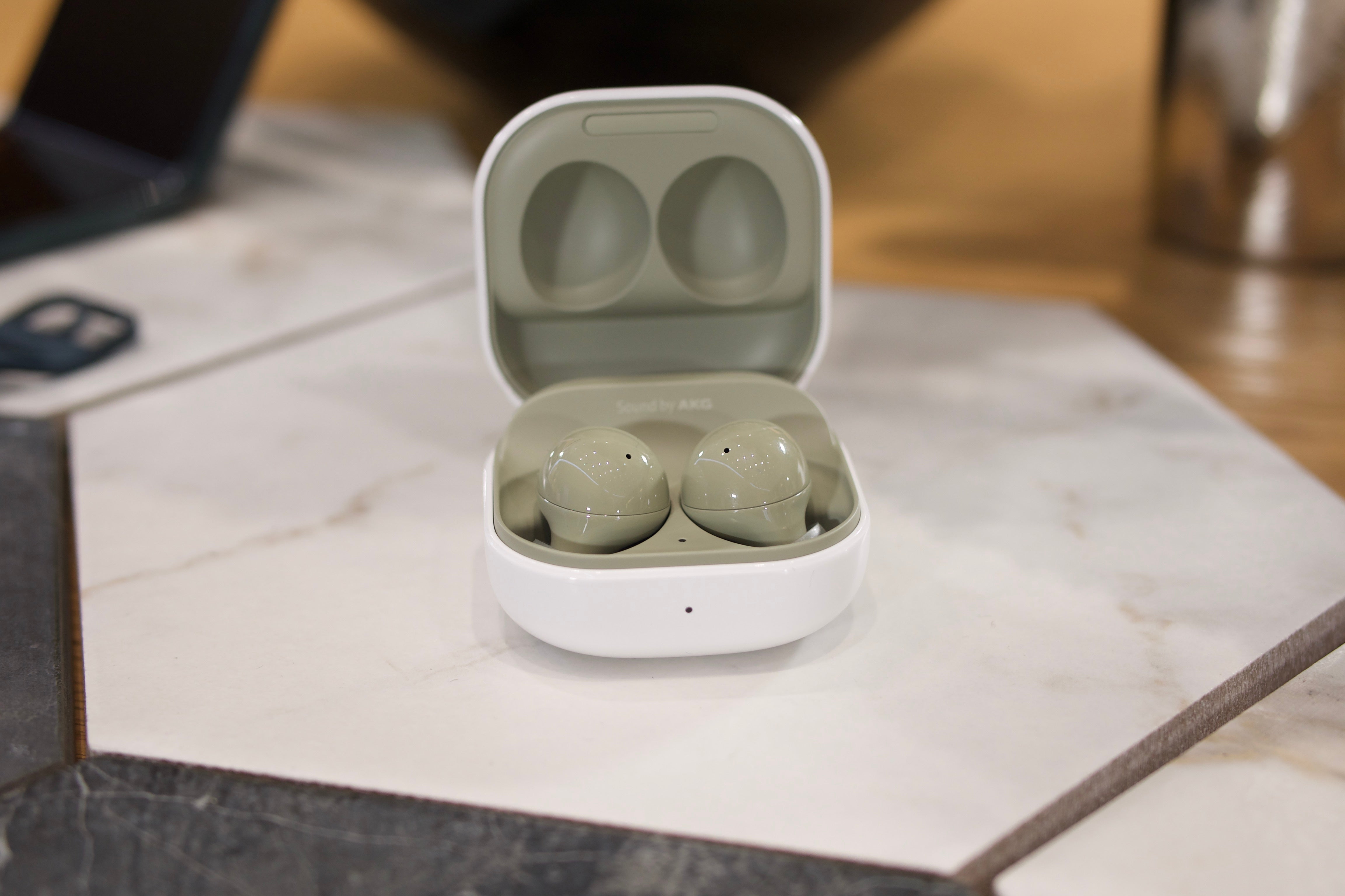 The best earbuds for phone calls you 
