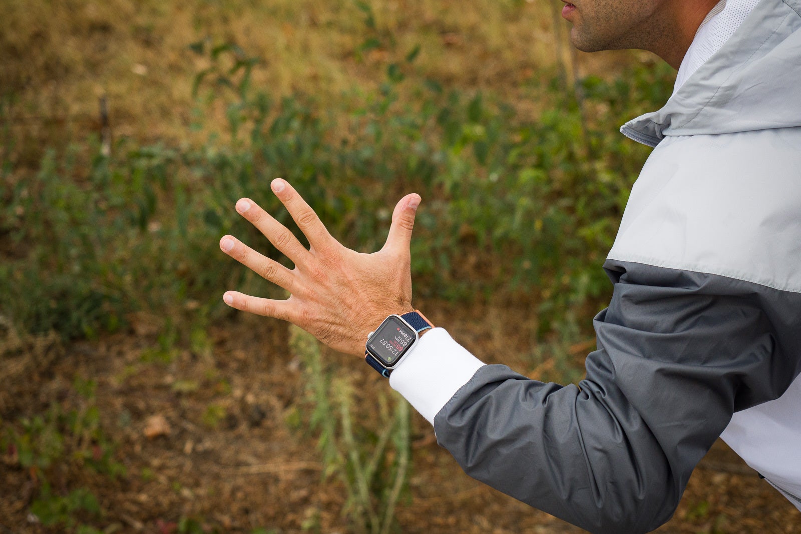 Apple Watch fall detection is off by default if you&#039;re younger - Apple Watch saves an elderly woman&#039;s life from fall; she then gets a cancer diagnosis early