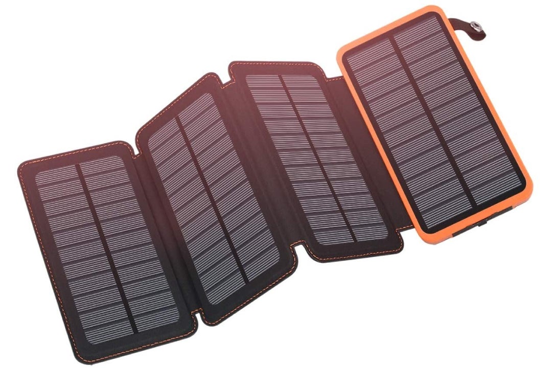 FEELLE solar power bank (25,000mAh) - Best power banks and portable chargers for your phone in 2022