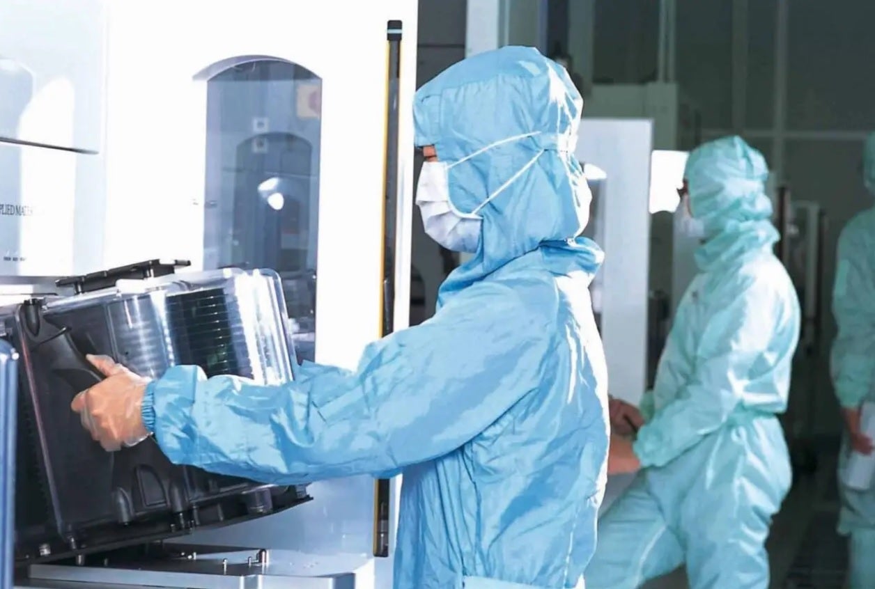 Under investment in the low-margin substrate industry has led to shortages - Samsung seeks to supply Apple with an important part of the latter's M2 chip series