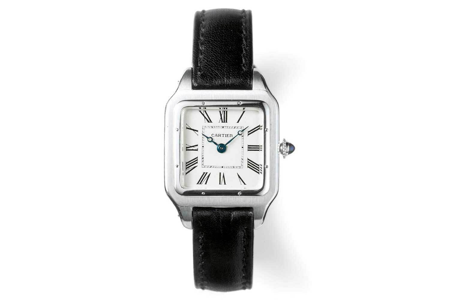 The Cartier Santos was the world’s first square watch meant to be worn on the wrist - Vote now: Smartwatch design - Round vs Square!