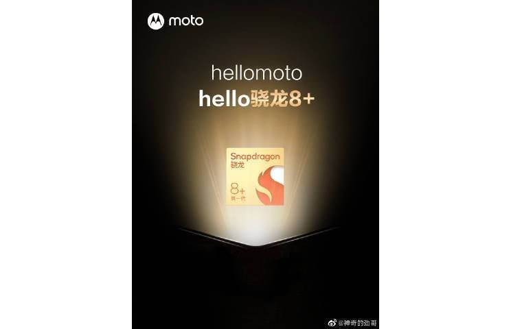 O executivo da Motorola parece estar falando sobre o Razr 3 em seu último post - a Motorola pode ter acabado de confirmar um grande vazamento do Razr 3