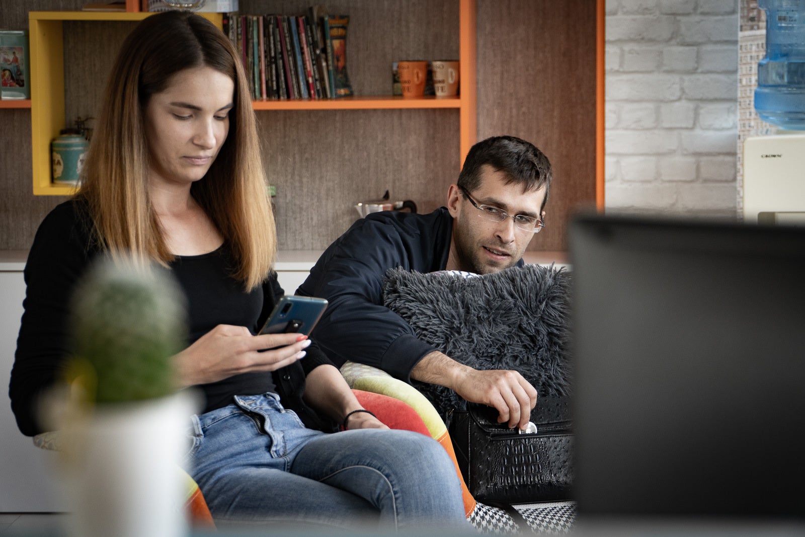 Some malicious users could try to place an AirTag with someone&#039;s belongings to stalk them - Apple&#039;s AirTag helps police find a stolen backpack and arrest the alleged thief