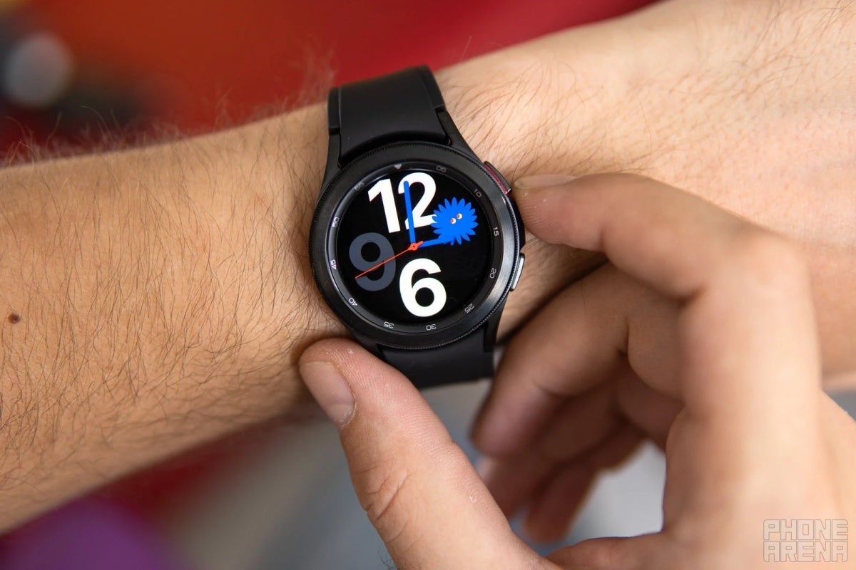 El Galaxy Watch 4 Classic es bastante bueno, pero tenemos motivos para esperar que el Galaxy Watch 5 Pro sea más grande.  - Gran actualización de Samsung Galaxy Watch 5 sobre Watch 4 confirmada en nuevos documentos regulatorios