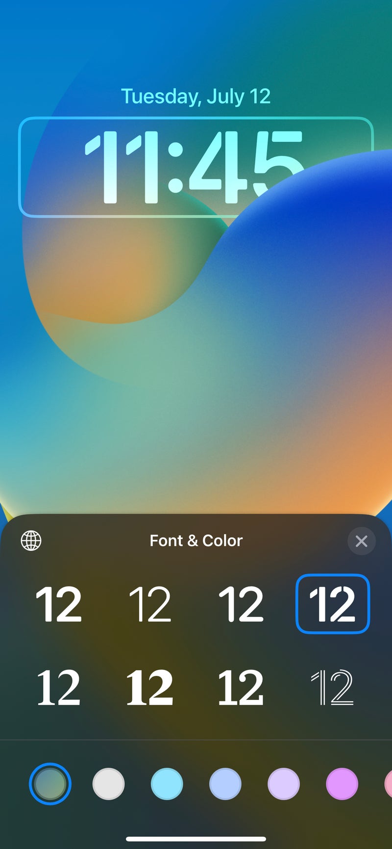 iOS 16 clock customization