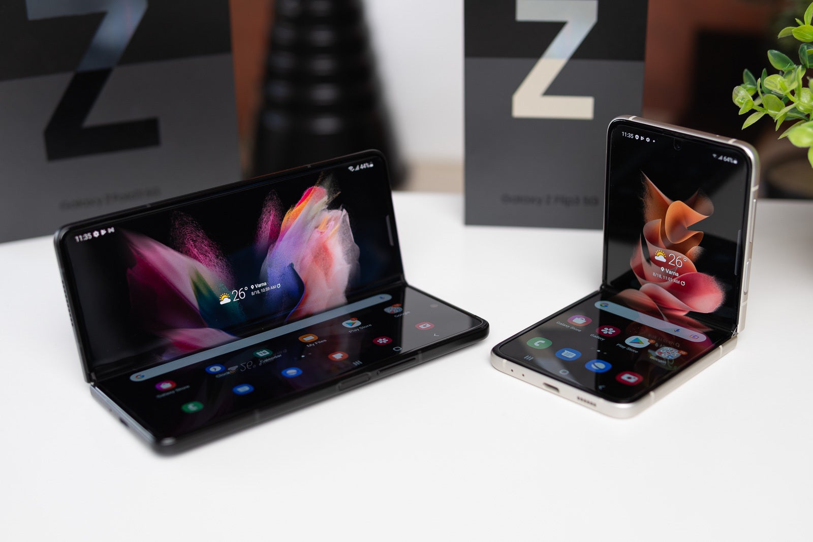 Better than Bold: The Tailored Designs of Samsung's Galaxy Z Fold3 and Galaxy  Z Flip3 – Samsung Mobile Press