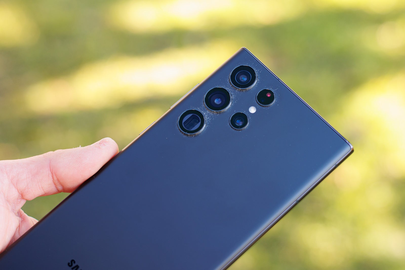 The business purchased a total 125 units of the Samsung Galaxy S22 Ultra in three separate orders - Samsung allegedly owes a business over $35,000 in trade-in credits it failed to pay