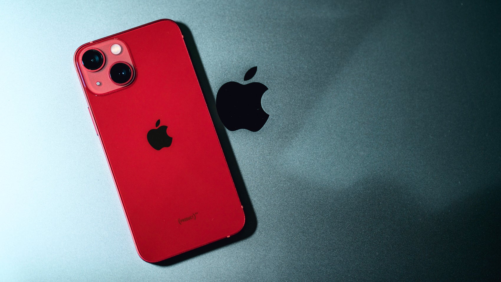 Mine is red!  - iPhone 13 mini in 2022: Steve Jobs' dream became Apple's big flop and my favorite iPhone ever