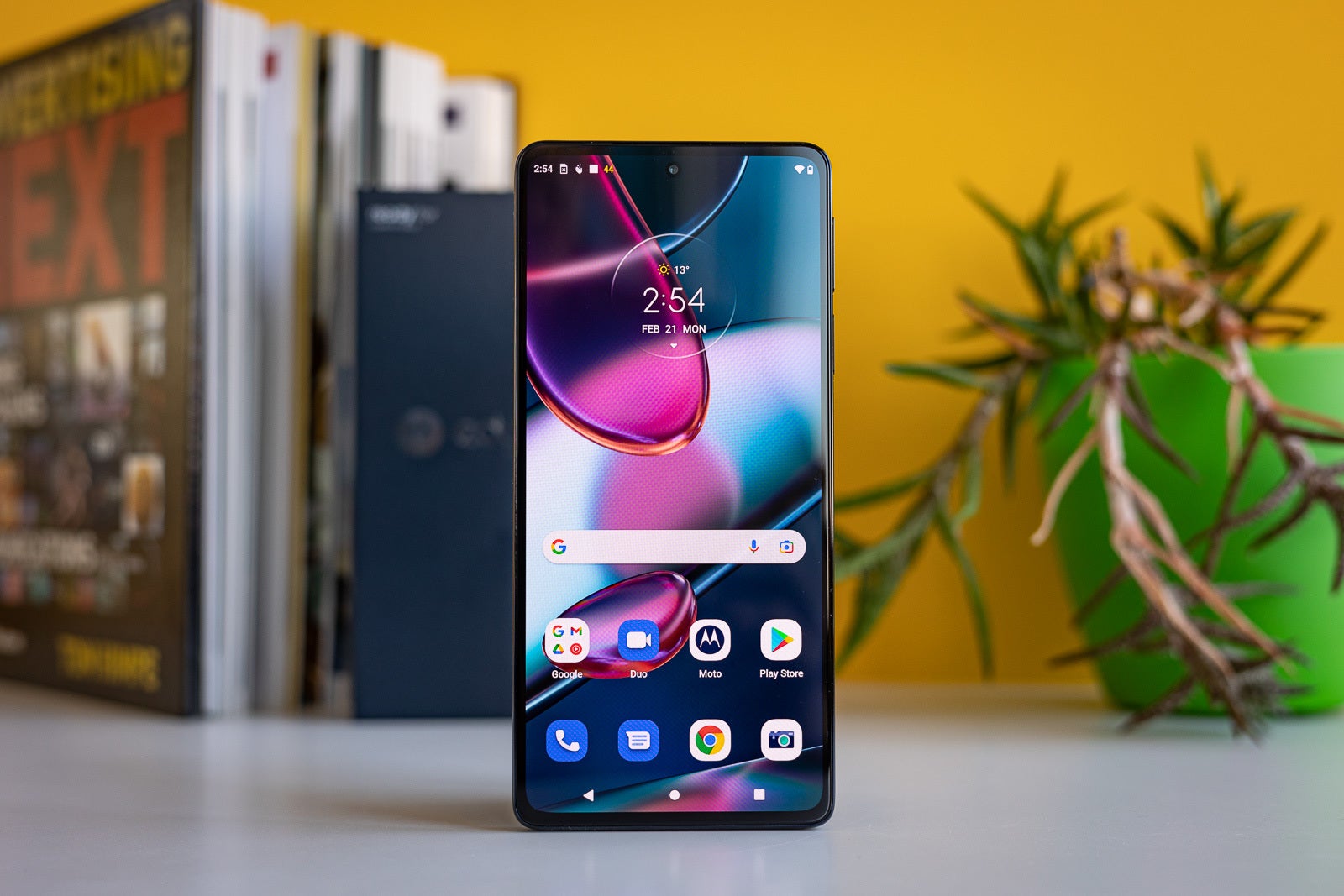 Motorola&#039;s Edge Plus (2022). - Is Motorola afraid of competing with Samsung and Apple? The confusing tale of how not to make a flagship