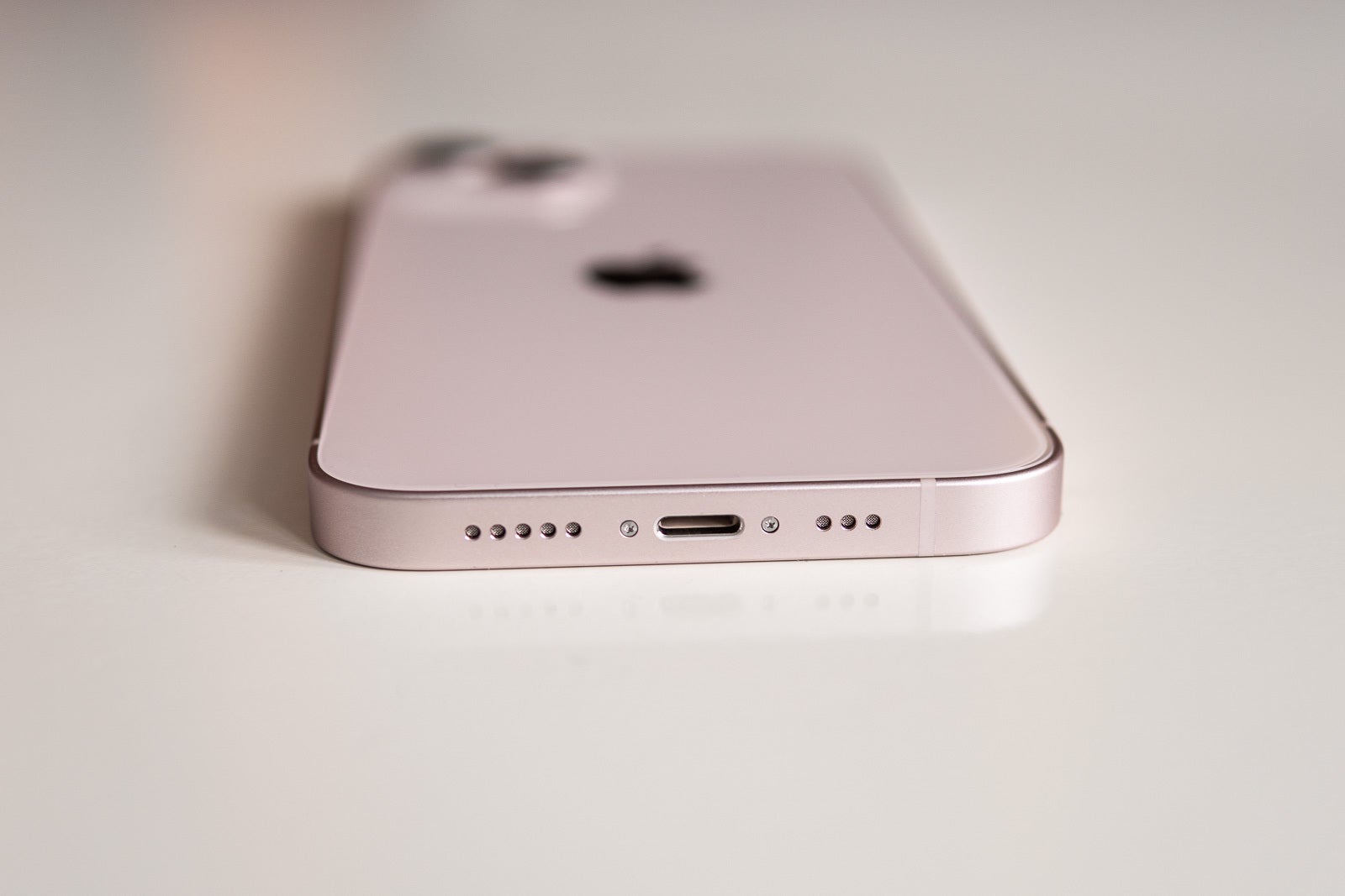 Port Lightning iPhone 13 - iPhone 14: Ini adalah kekuatan fleksibel, tetapi apakah kita membutuhkannya?  Saya membutuhkan ini sebagai gantinya, dan itu masih hilang ...