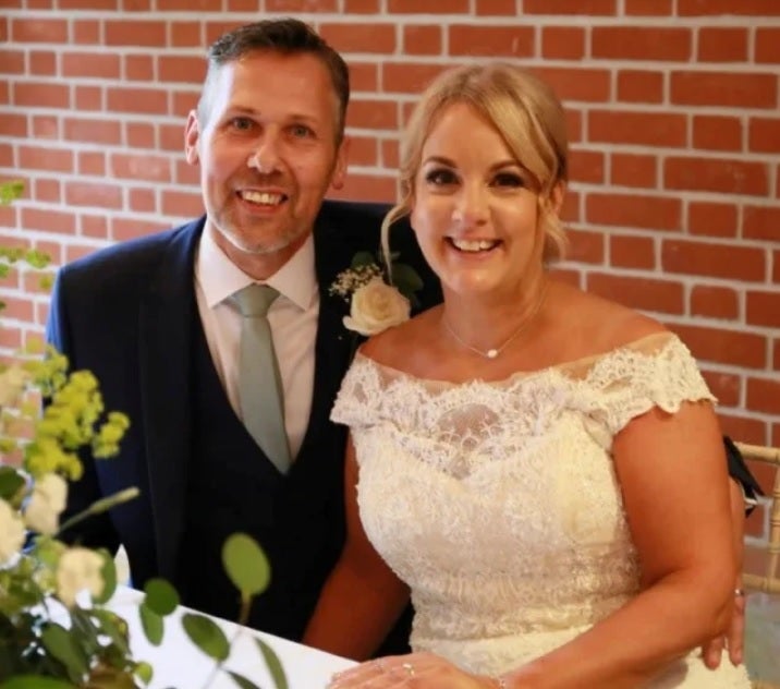 David Last owes his life to his wife Sarah, and his Apple Watch - Apple Watch helped save a man from sudden cardiac death