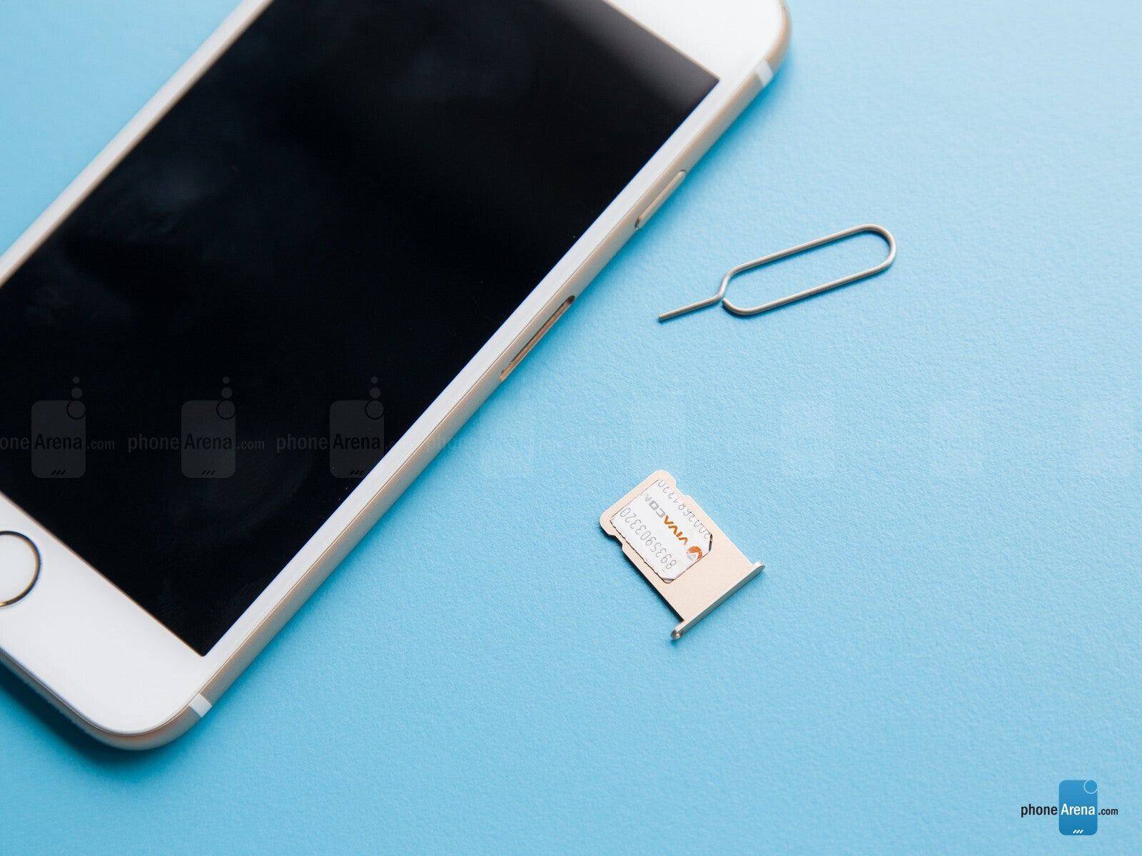 It removed the headphone jack, now something else; A brief history of Apple &quot;forcing&quot; progress on us