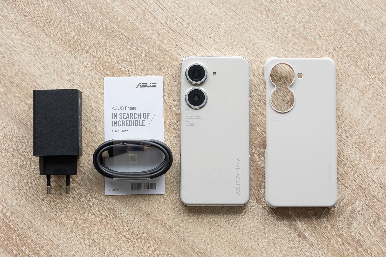 Good guy Asus takes care of everything for you - Vote now: Do you think phone chargers should be included in the retail box?