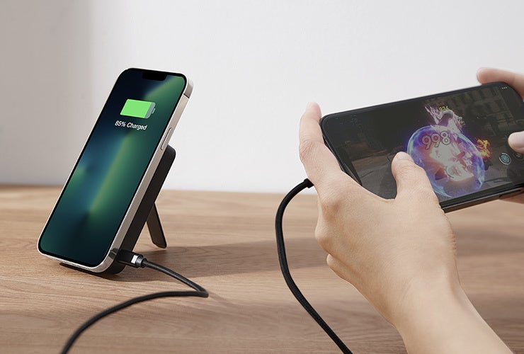 Charge two devices at once - ESR magnetic kickstand powerbank: charge your iPhone in a snap!