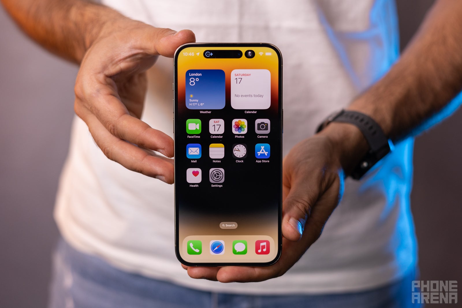 The Dynamic Island of an iPhone 14 Pro Max - iPhone 14 and 15: Apple is finally conforming with the competition (against its will), and I'm all for it