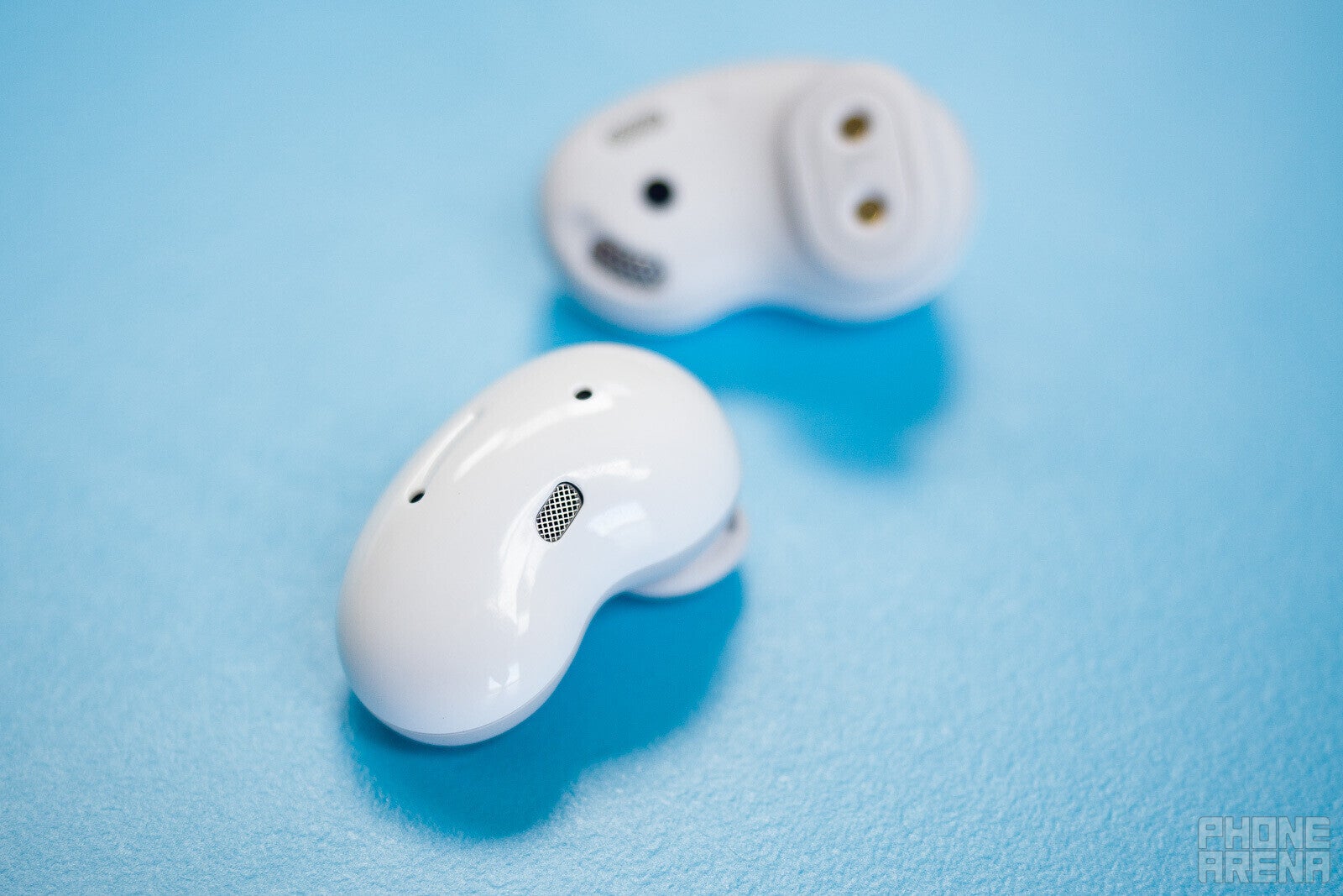 Samsung's “beans” earbuds are here, and they're called the Galaxy