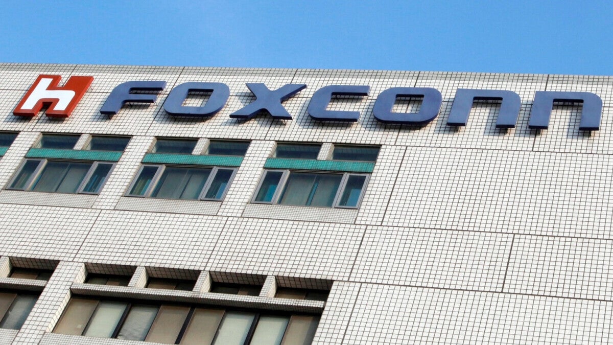 Foxconn says that it hopes to return production capacity to normal at its Zhengzhou facility by late December or early January - Finally there is good news for consumers planning to buy an iPhone 14 Pro or 14 Pro Max soon