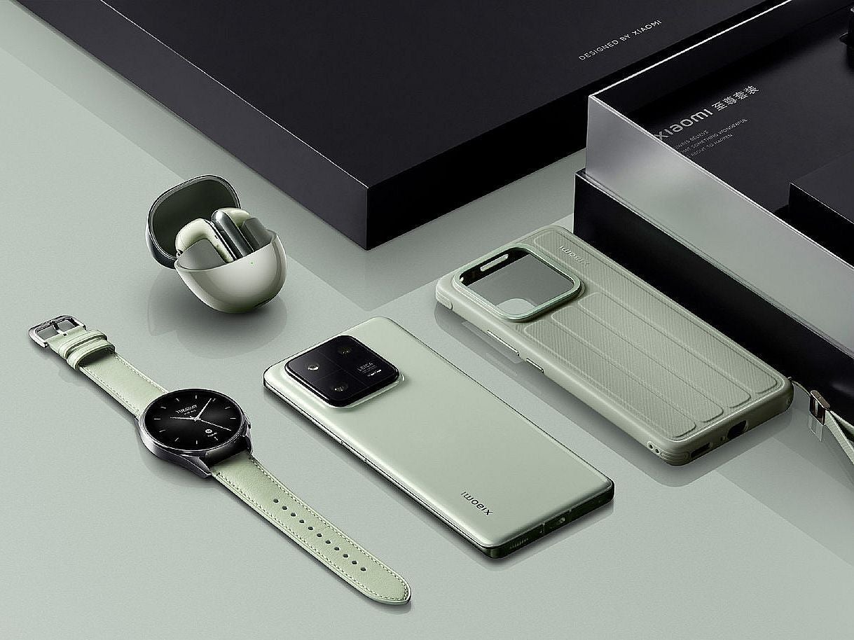 The Xiaomi 13 Pro Supreme Set in wilderness green. - Xiaomi 13 and 13 Pro officially shown off prior to launch event