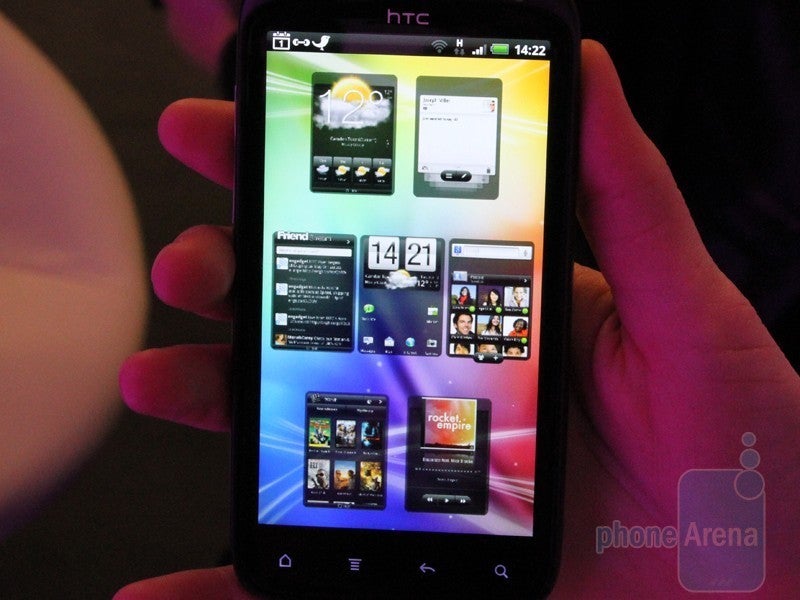 Pagine della schermata iniziale di Sense - HTC Sensation Hands-on