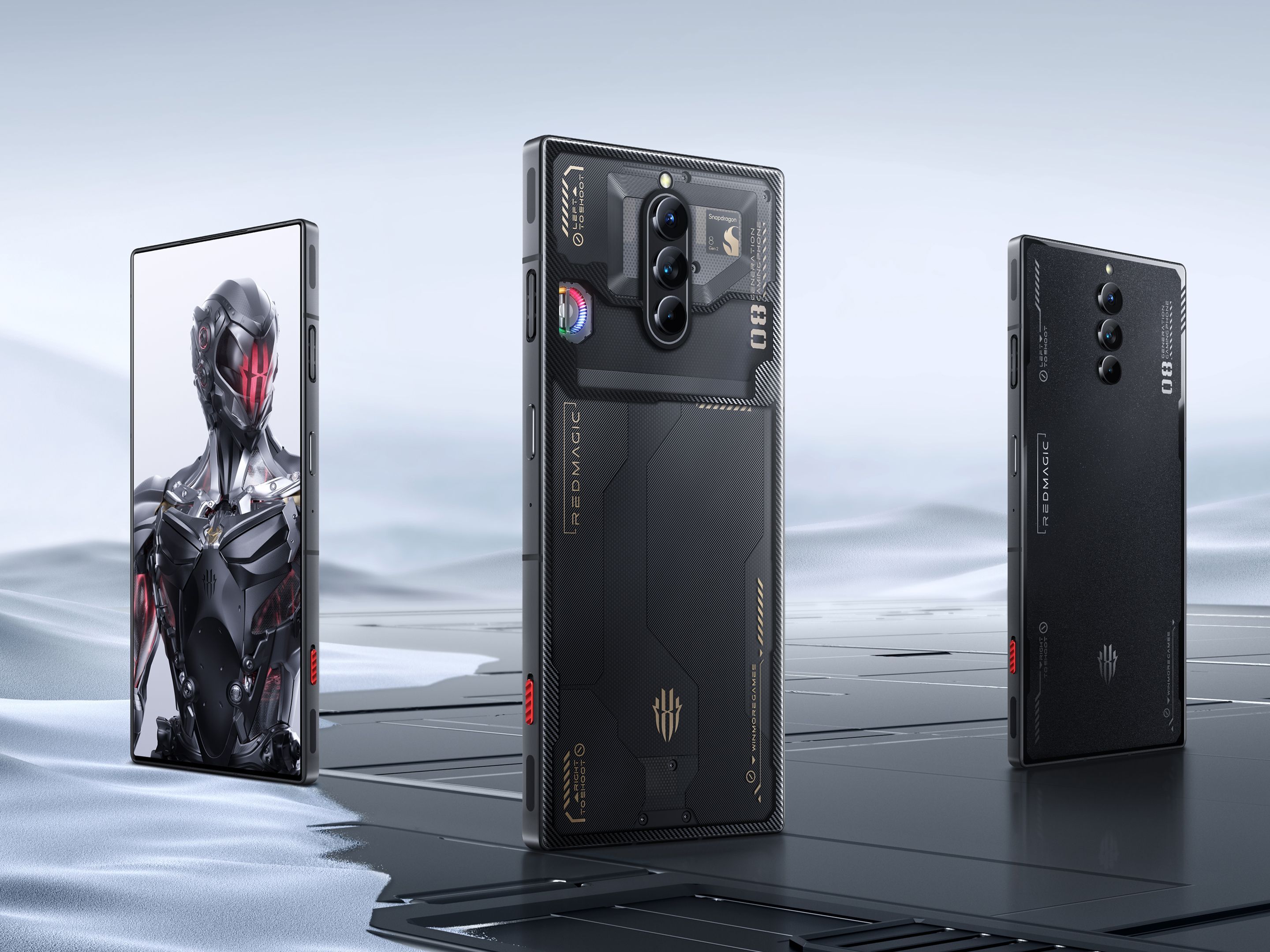 Le RedMagic 8 Pro sortira en deux configurations, qui ont des conceptions différentes.  - Le téléphone de jeu RedMagic 8 Pro se mondialise en février