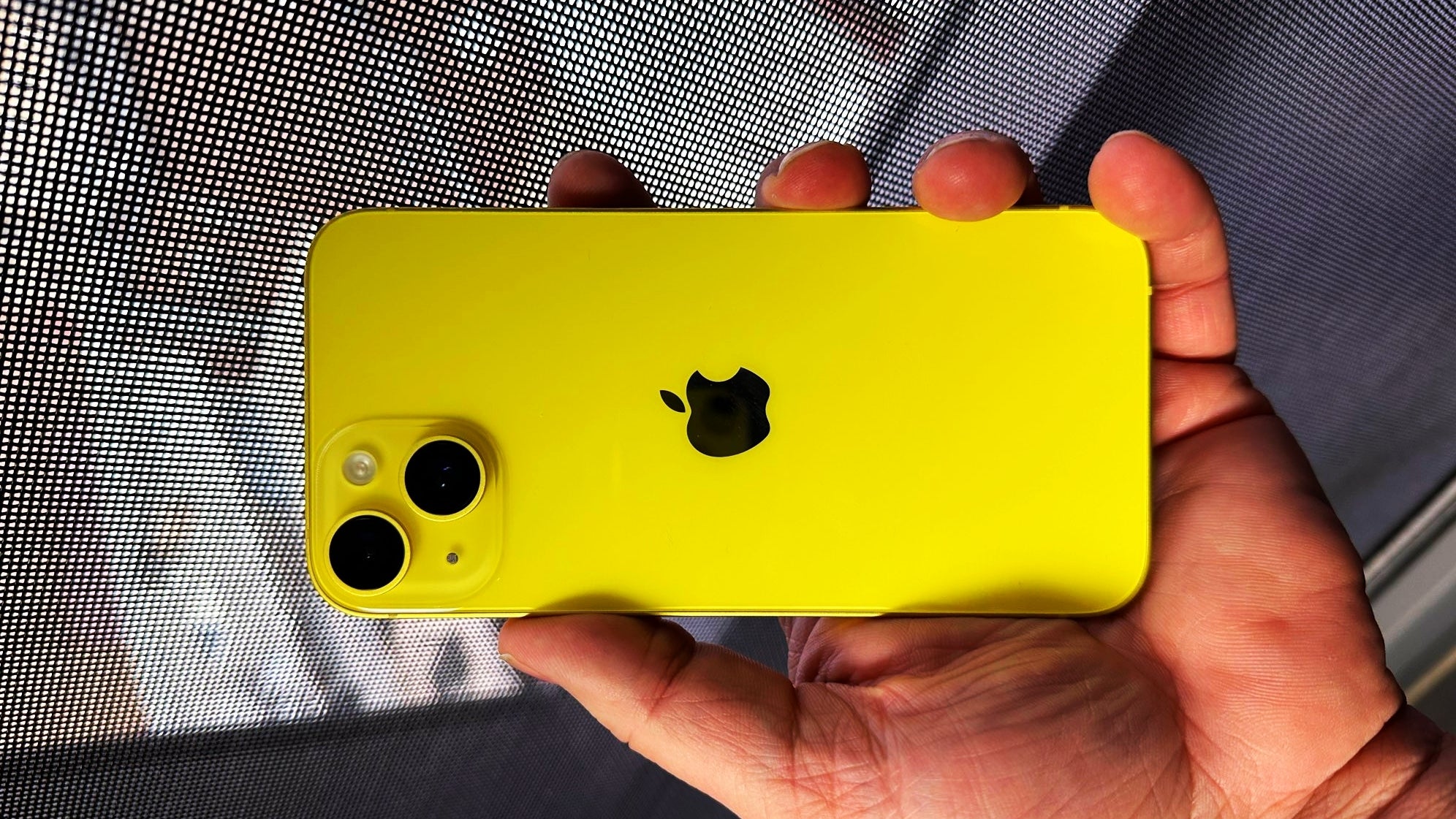 The new yellow iPhone 14 is the worst purchase you could make right now ( Apple's mind games) - PhoneArena