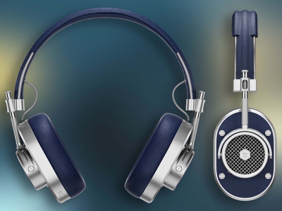 Silver and Navy is a stylish combo that can fit any era. - M&D’s MH40 wireless headphones are a vintage classic reborn