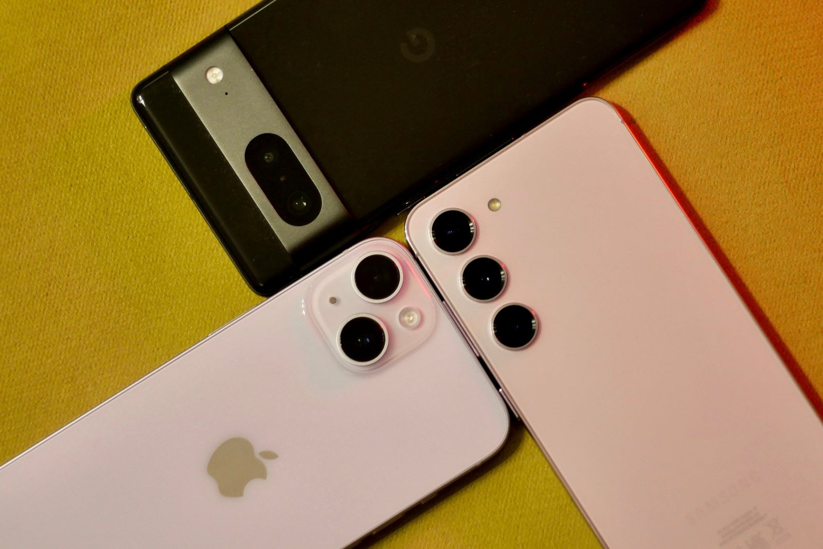 Camera comparison: Galaxy S23 vs iPhone 14 vs Pixel 7, the entry level dukes it out!