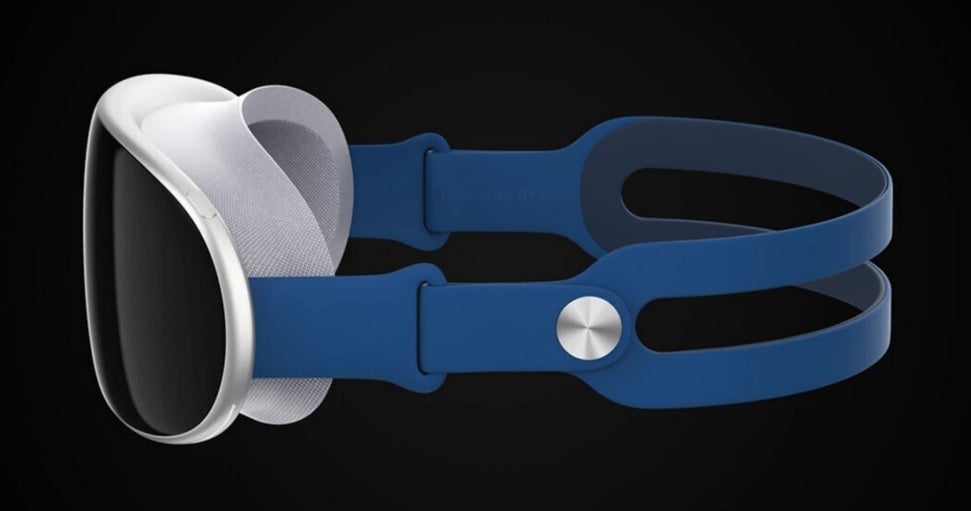 Not all Apple employees are excited about the upcoming mixed reality headset - Apple employees are skeptical about the pricing and potential of its mixed reality headset