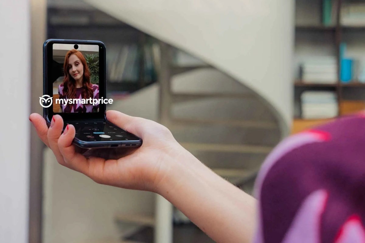 Leaked promo images showcase Motorola's affordable Razr 40 foldable in three gorgeous colors