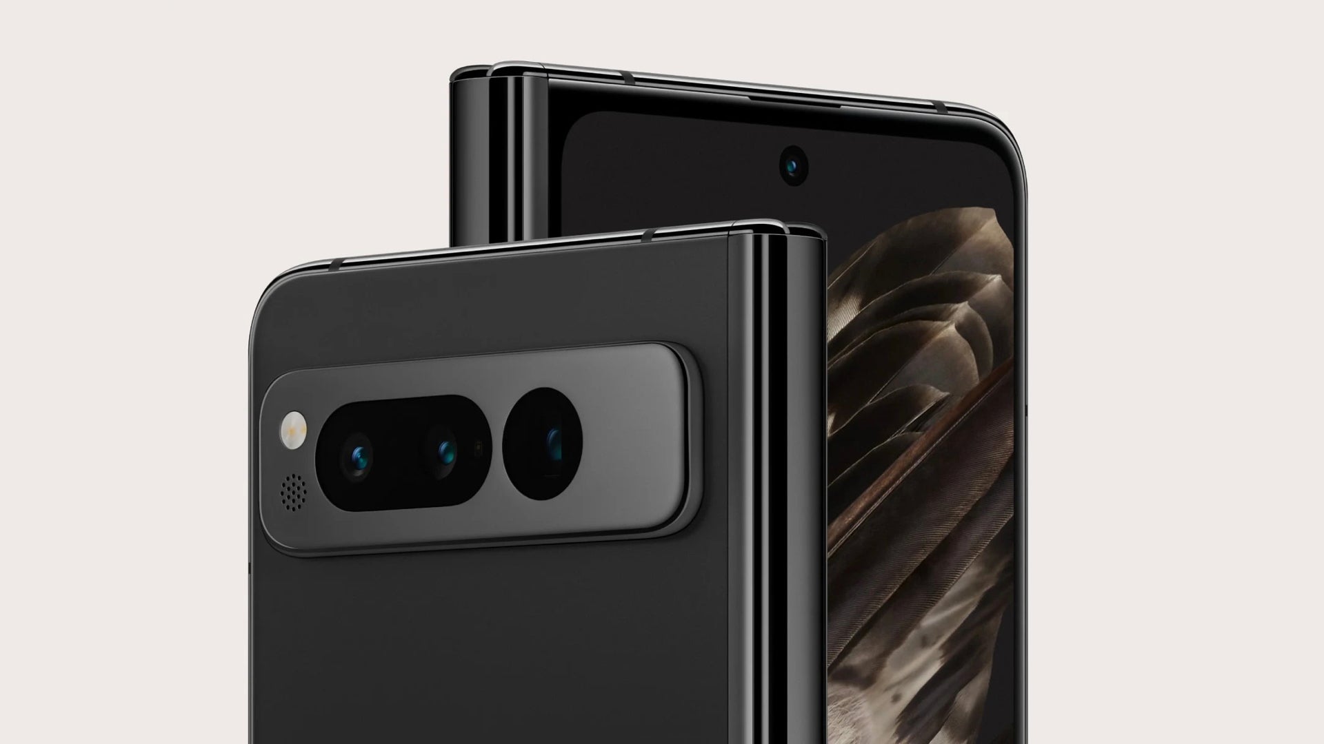 Google Pixel Fold: More (and Less) than a Galaxy Z Fold 4 Carbon Copy